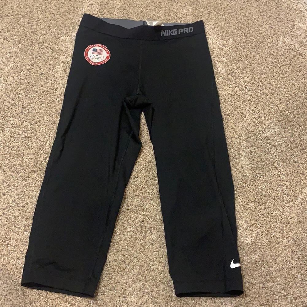 Nike pro capri leggings ⭐️